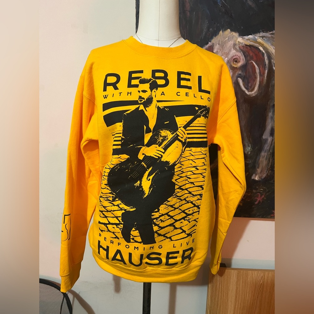 Rebel Yellow Graphic Men's or Womes Women’s sweatshirt